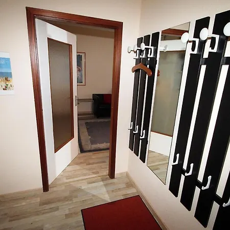 Apartment B10-002 *